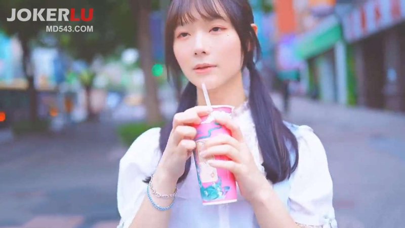  騙砲企劃在街頭搭訕的漂亮女生其實是男娘 寬哥