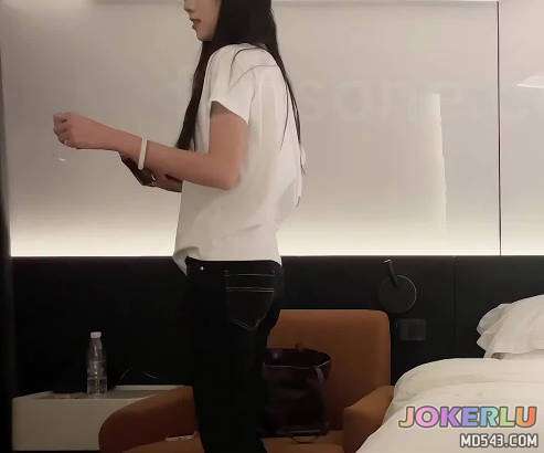  妹妹吃肉棒像吃冰棒一样津津有味 7BOSS