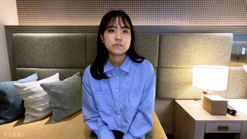FC2-PPV-4692938 葵（19）我對性一無所知，但我急需錢，所以我同意出演這部電影。她第一次口交並在鏡頭前展示她有著大黑乳暈的裸體。